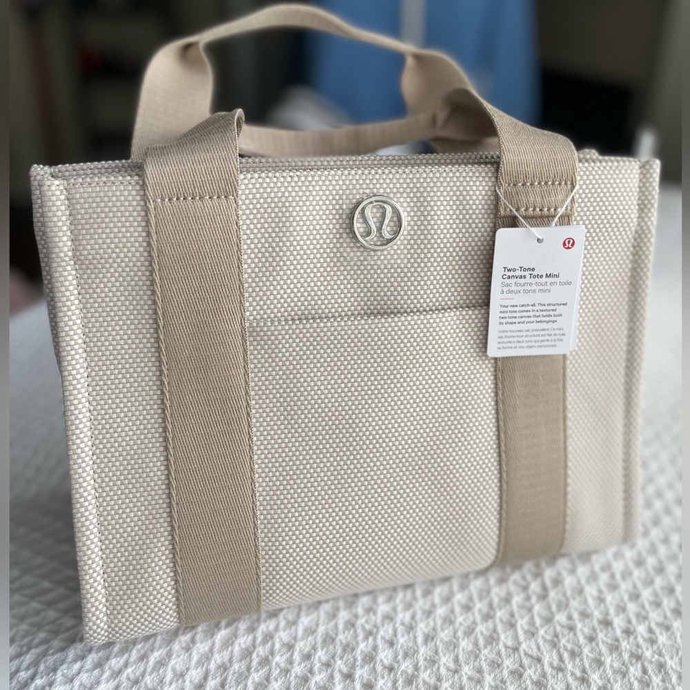 🆕Lululemon Two-Tone Mini Canvas Tote 4.5L - Picture 2 of 4